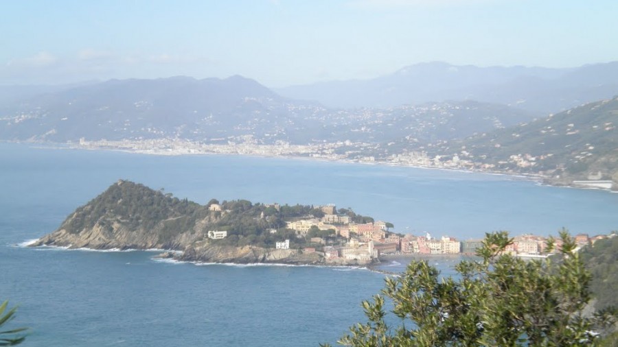 Lungo il sentiero di Puna Manara (foto Panoramio)